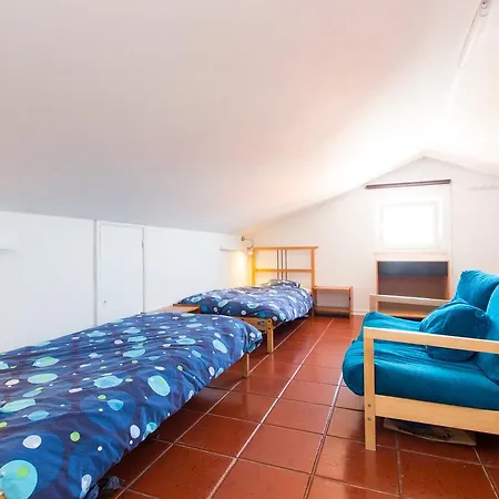 Baleal Surf Camp - 1 * Peniche