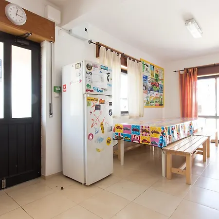 Hostel Baleal Surf Camp - 1 *