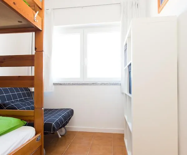 Baleal Surf Camp - 1 * 佩尼契