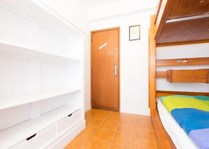 Baleal Surf Camp - 1 * 佩尼契