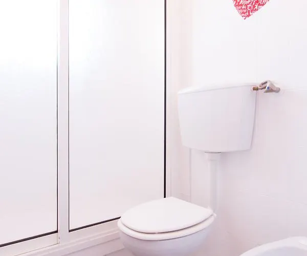 Baleal Surf Camp - 1 * 佩尼契