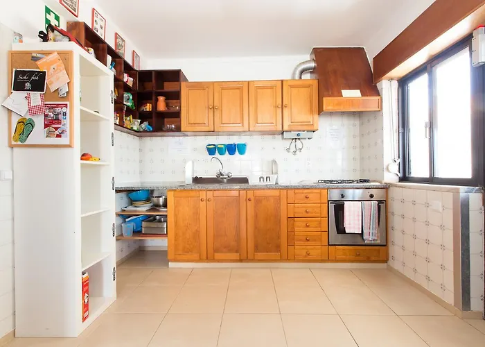 旅馆 Baleal Surf Camp - 1 *